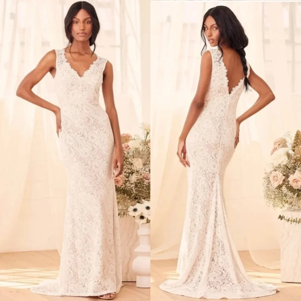 Lulu's Elegant Lace Wedding Dress in Cream